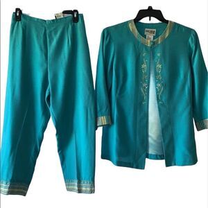 Nancy Bolin for City Girl VTG two piece jacket & Capri set size 10